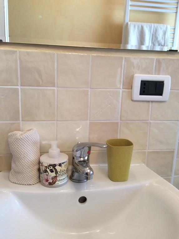 Bed and Breakfast Piazzetta Consolata Turin Zimmer foto